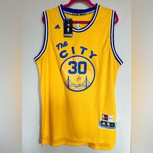 Autographed Steph Curry Warriors Jersey 🏀
